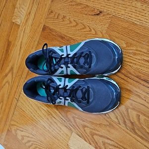 Nike Mens Size 11.5 Air Max Tailwind 4 Athletic Sneaker.